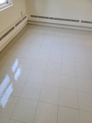 Floor Cleaning in Schenectady, NY (2)